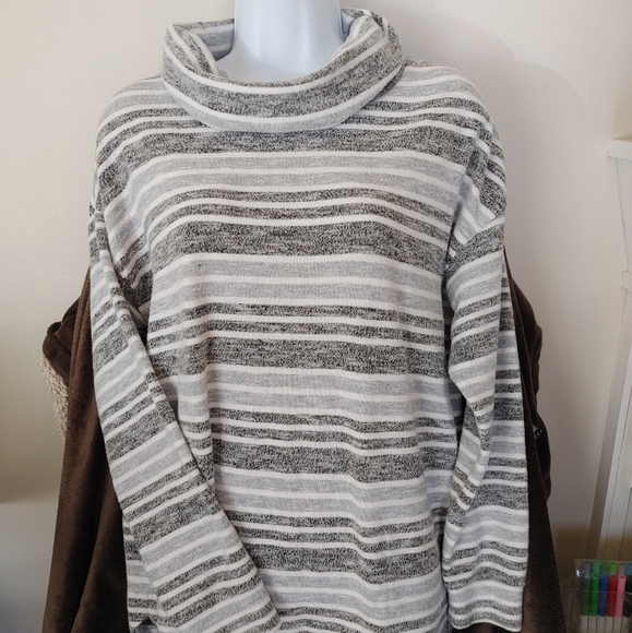 Reitmans Sweaters - Super soft sweater